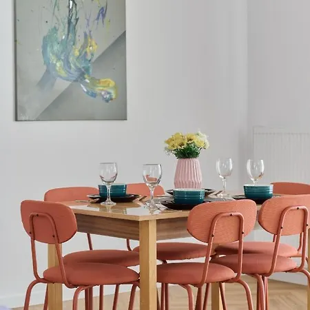 Apartment Spacious Family With Free Garage By Renters Wroclaw